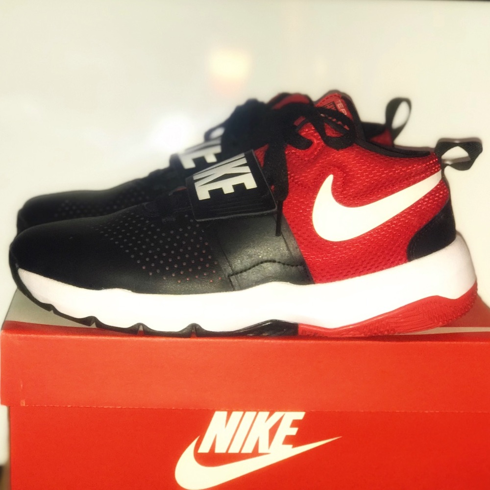 Nike Team Hustle